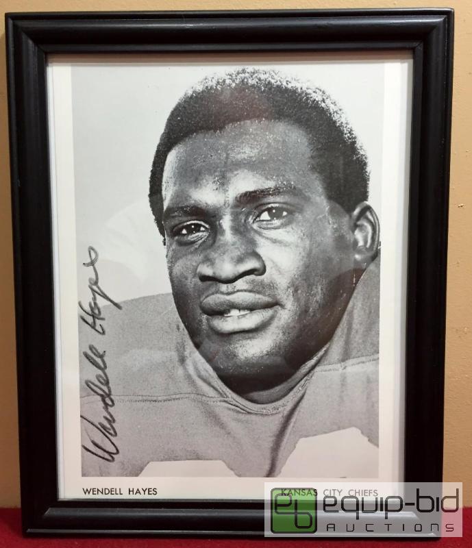 lot 1162 image: WENDELL HAYES FRAMED AUTHENTIC AUTOGRAPHED 8 X 10 PHOTO WITH COA 1969 CHIEFS SUPERBOWL CHAMP PLAYER