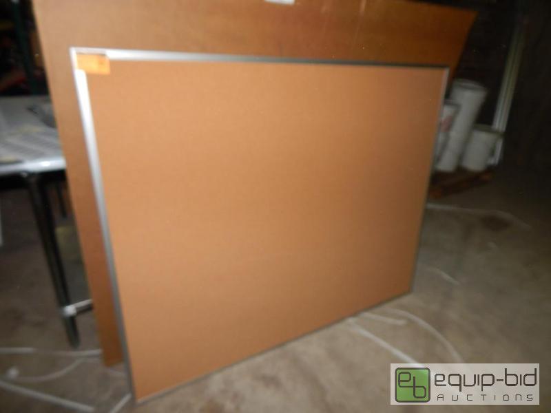 lot 5497 image: Ghent Aluminum Frame Corkboard