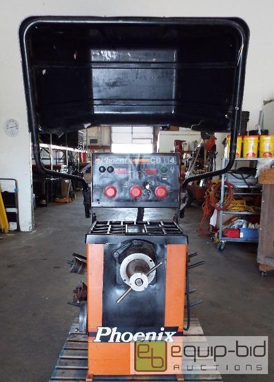 lot 4 image: Phoenix CB114 Wheel Balancer&nbsp   Removed ...