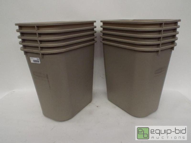 lot 5629 image: NEWTrash Cans   Qty 10   See Pictures f...