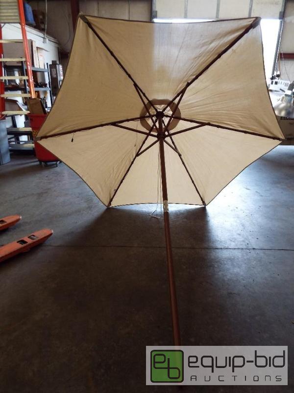 lot 5651 image: Patio Umbrella&nbsp   Tan in color&nbsp  Se...