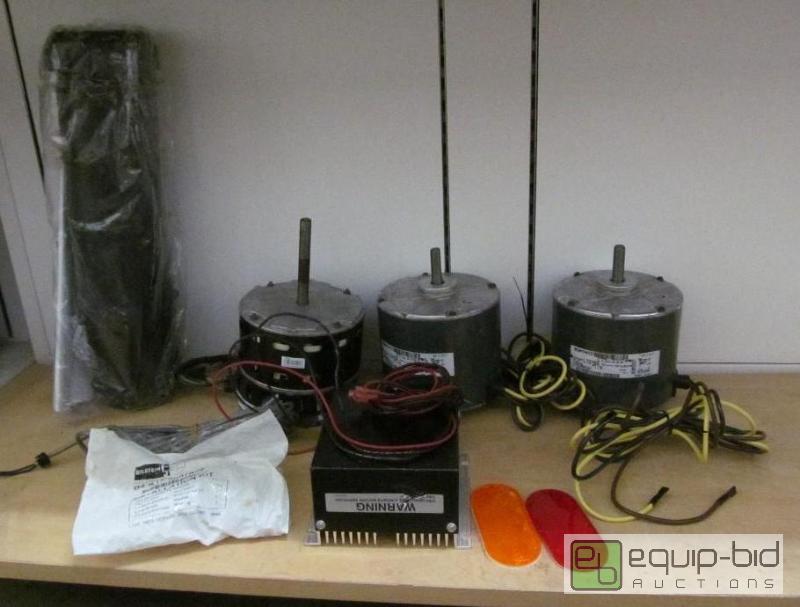 lot 5658 image: Motor Mania Lot&nbsp   Qty 3  Reflectors&nbs...