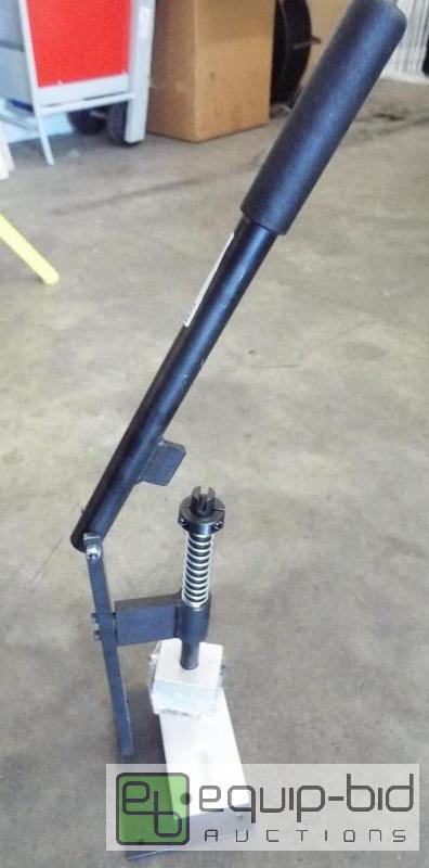 lot 5672 image: Hand Operated Cutter&nbsp   See Pictures for...