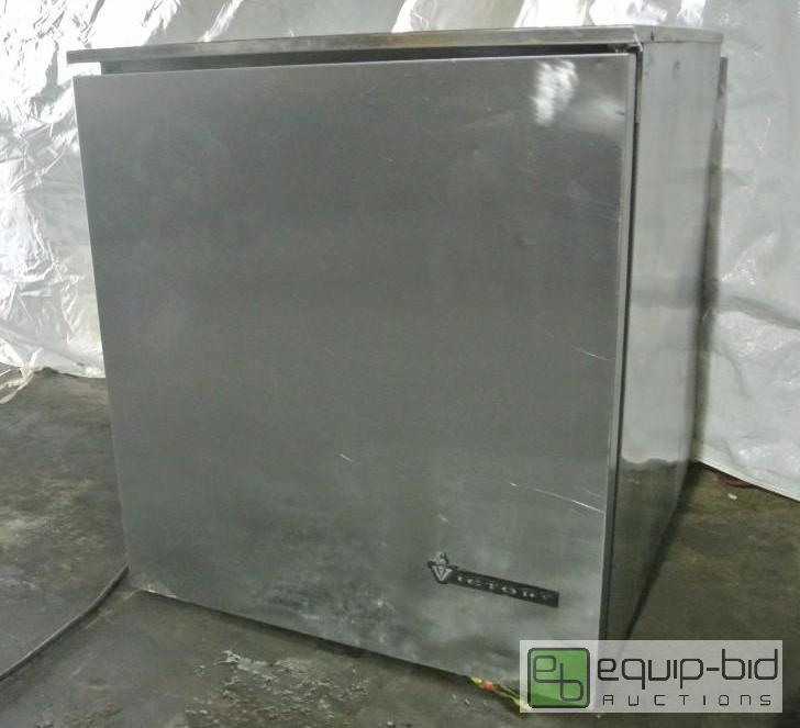 lot 113 image: Victory Under Counter Cooler