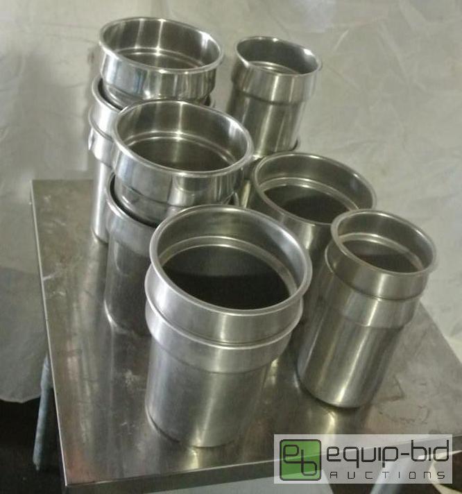 lot 212 image: Lot of Round Stainless Incerts