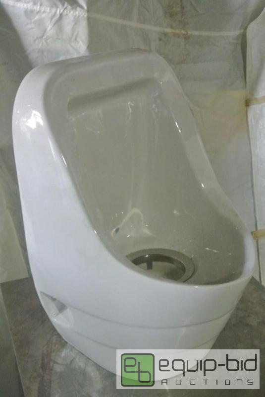 lot 217 image: Falcon Porcine Urinal