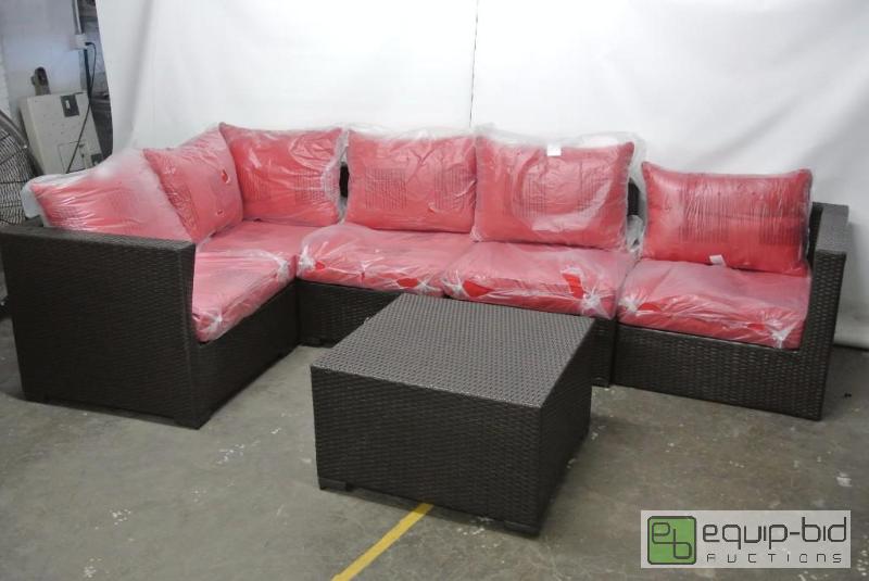 lot 2037 image: Nice 6pc Outdoor Patio Seating Arrangement