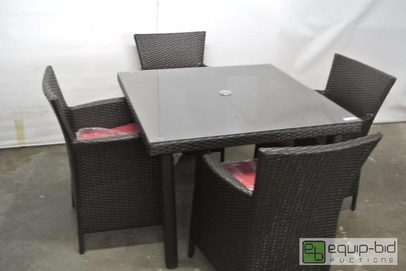 lot 2041 image: Sears Osborn 5pc Patio Set