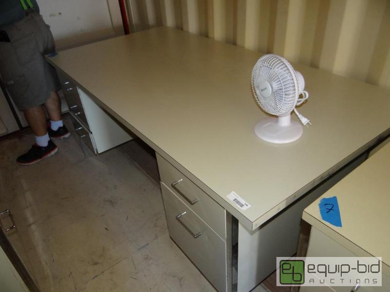 lot 146 image: Office desk with 5 drawers....