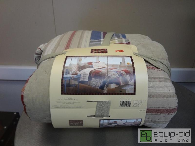 lot 103 image: Quilt New in Package King Size...