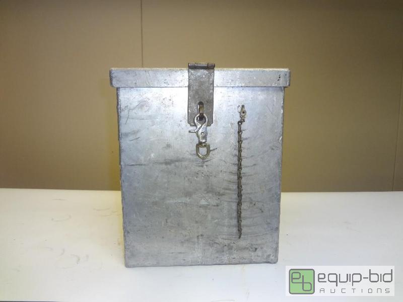 lot 122 image: Steel Storage Container...
