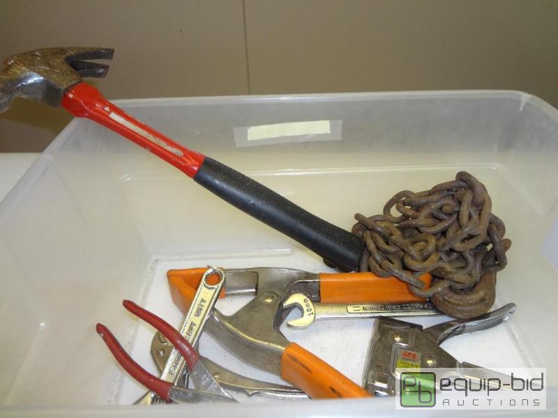 lot 123 image: Tote-O-Tool...
