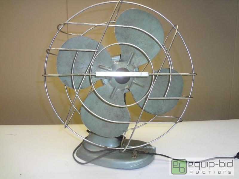 lot 27 image: Vintage Desk Fan...