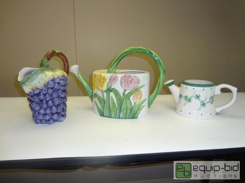 lot 303 image: Antiqueish Glass Schtuff...