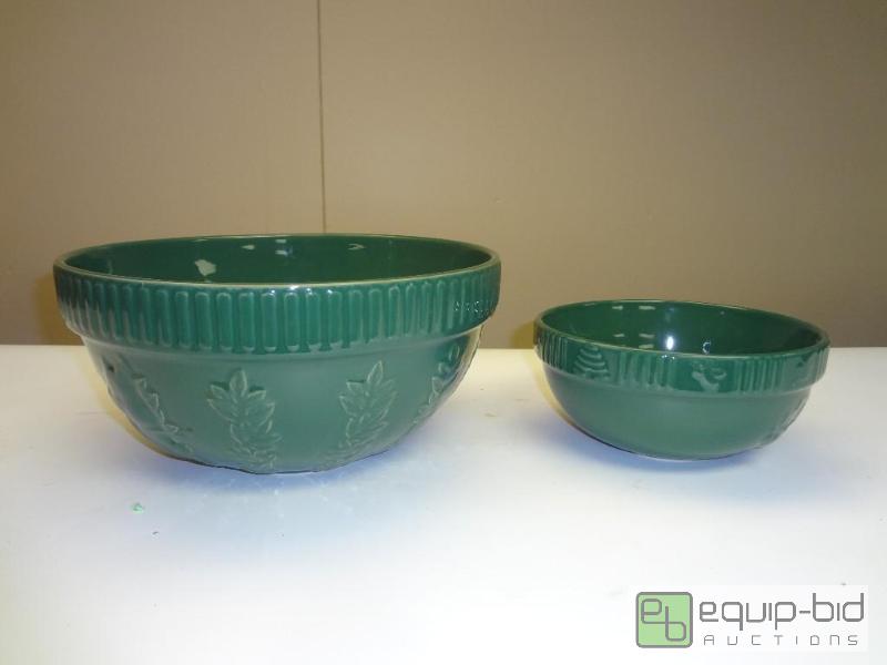 lot 304 image: Green Bowl Lot...