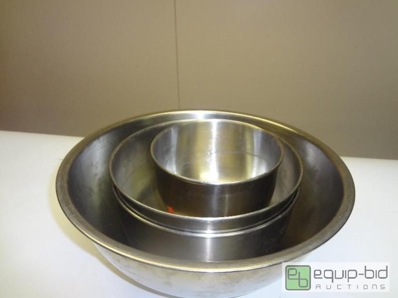 lot 309 image: Stainless Steel Mixing Bowl Lot...