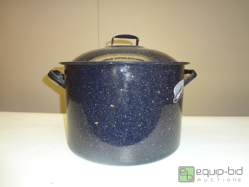 lot 315 image: Camping Pot...