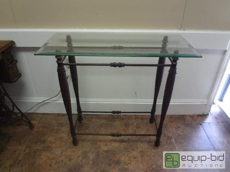 lot 32 image: Sofa Table&nbsp...