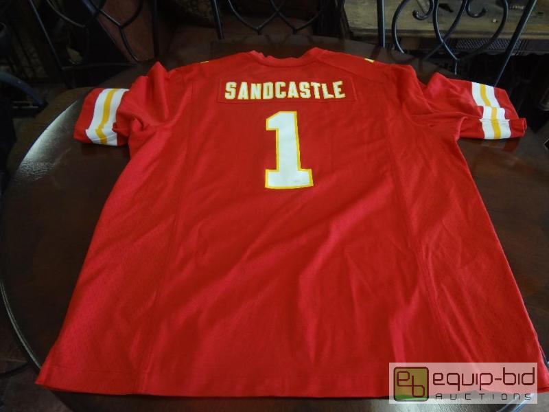 lot 322 image: XXL Sandcastle Jersey...