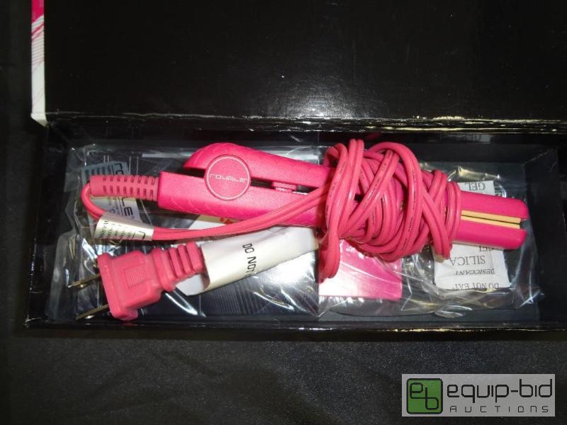 lot 328 image: Royale High End Mini Curling Iron&nbsp...