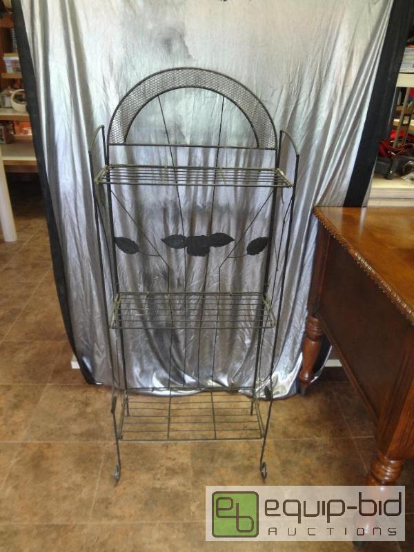 lot 35 image: Wire Rack...
