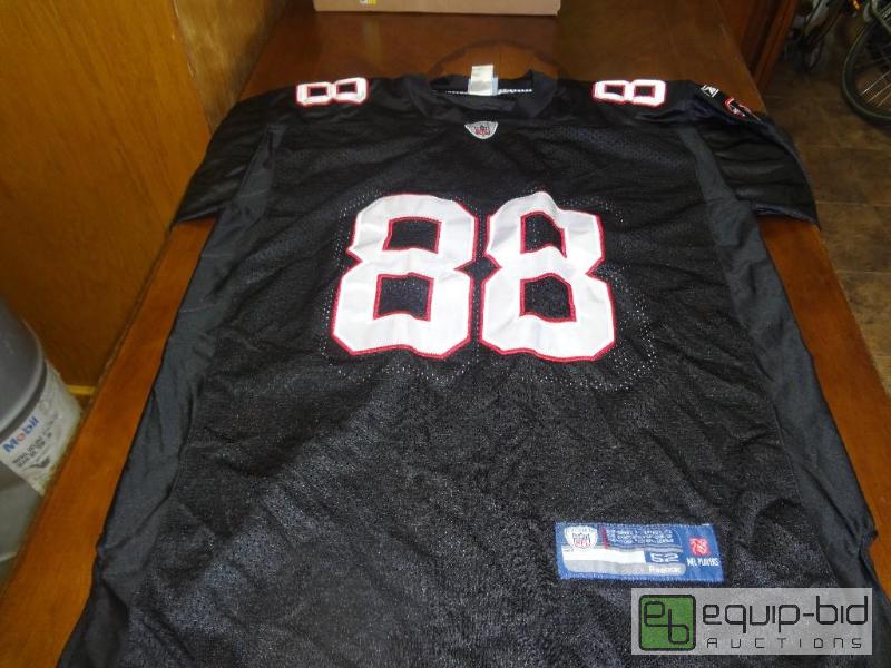 lot 46 image: Gonzalez Size 52 Authentic Jersey Used...