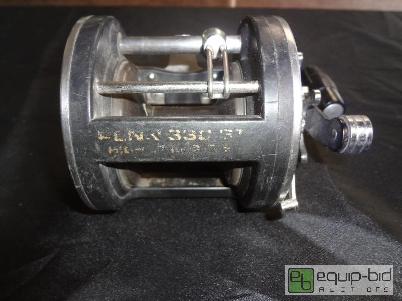 lot 79 image: Penn Reel 330 GTI&nbspGraphite...