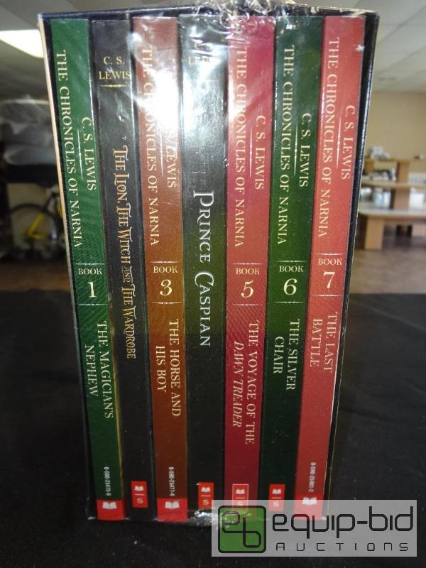 lot 98 image: Narnia Book Set Brand New...