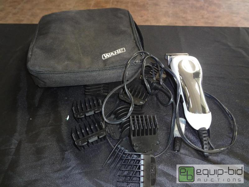 lot 99 image: Wahl Clipper Set with Bag...