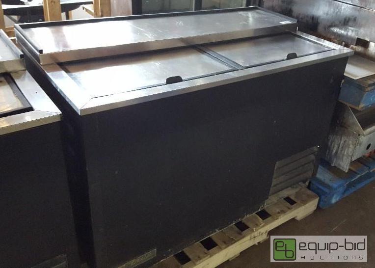 lot 1004 image: True T-50-GC Glass Chiller Cooler  115 volt 5...
