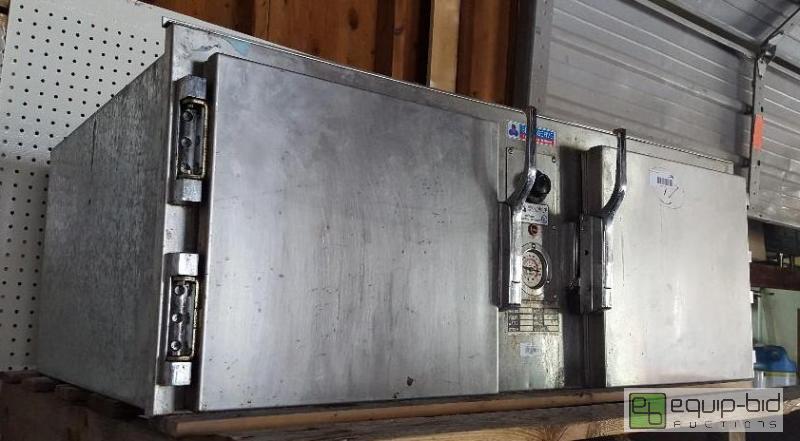 lot 1008 image: Set N Serve double door warmer  120 volt Grea...