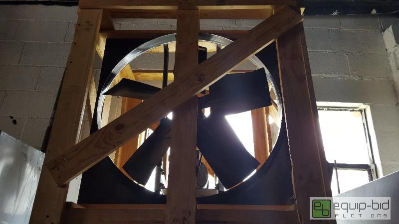 lot 1019 image: New in crate exhaust fan  Great for ventilati...