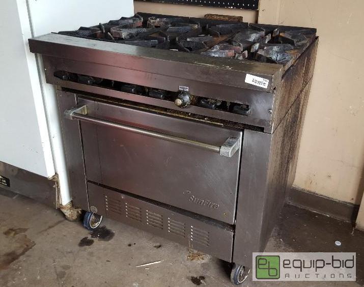 lot 1036 image: Sunfire&nbsp6 burner gas range with oven  on...