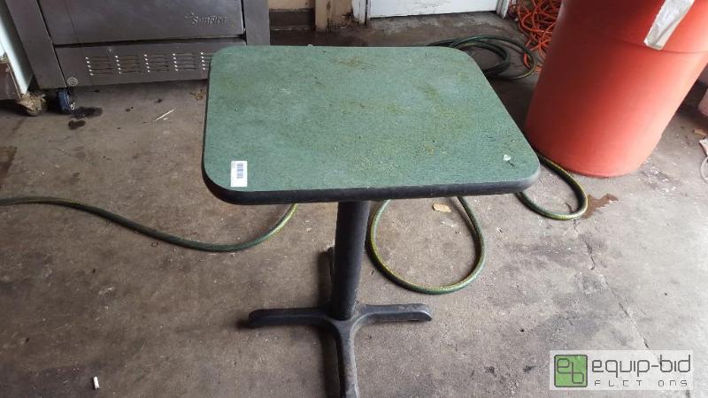 lot 1039 image: Table on Stand  24x20...