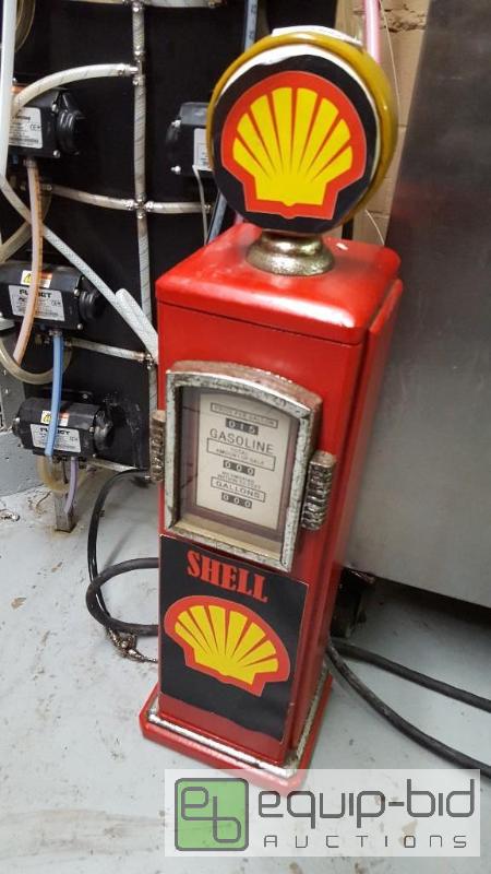 lot 1047 image: Small wooden Shell gas pump decoration piece ...