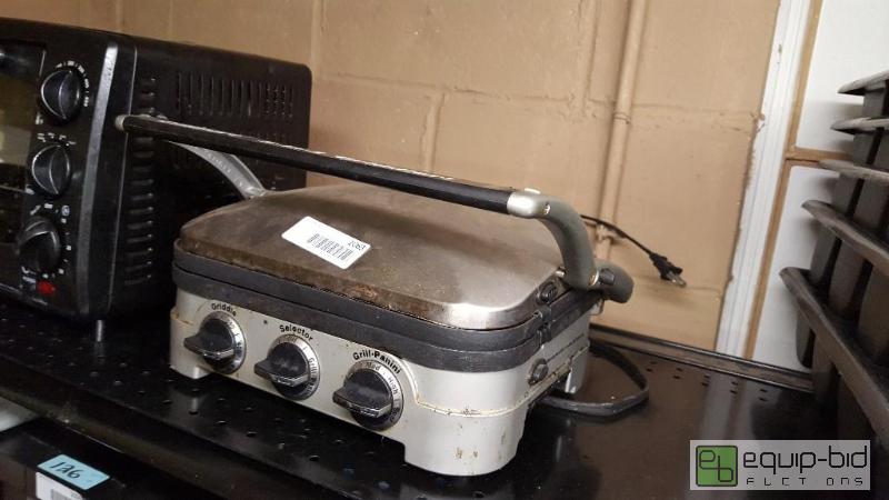 lot 1063 image: Flat top sandwich press...