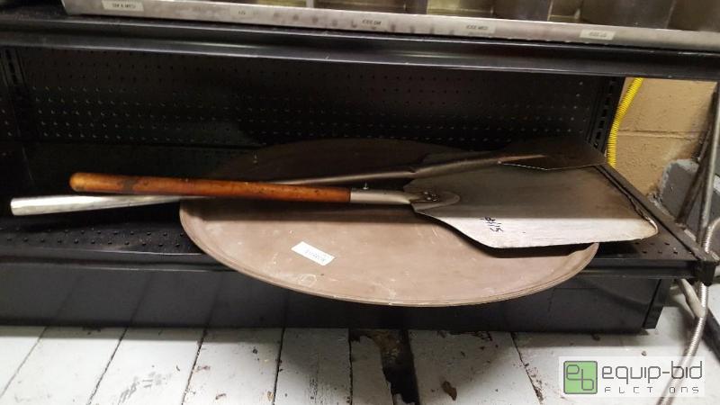 lot 1069 image: Pizza paddle, stainless steel paddle and 27 i...