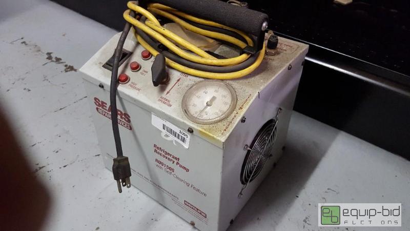 lot 1095 image: Sears refrigerated recovery pump...