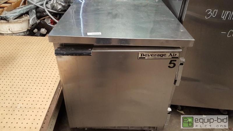 lot 1129 image: Beverage Air WTF27A 27&quot Compact Worktop...