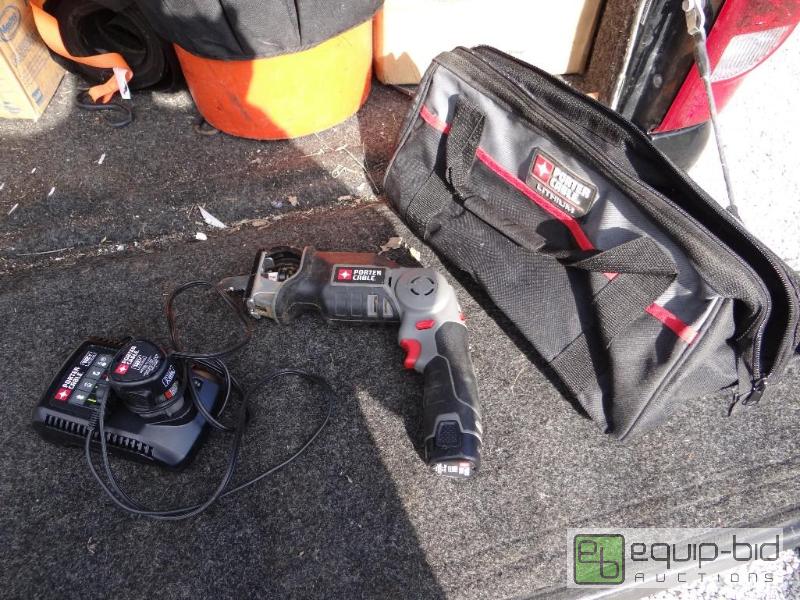 lot 41 image: 12v Porter Cable Adjustable Saw Zall