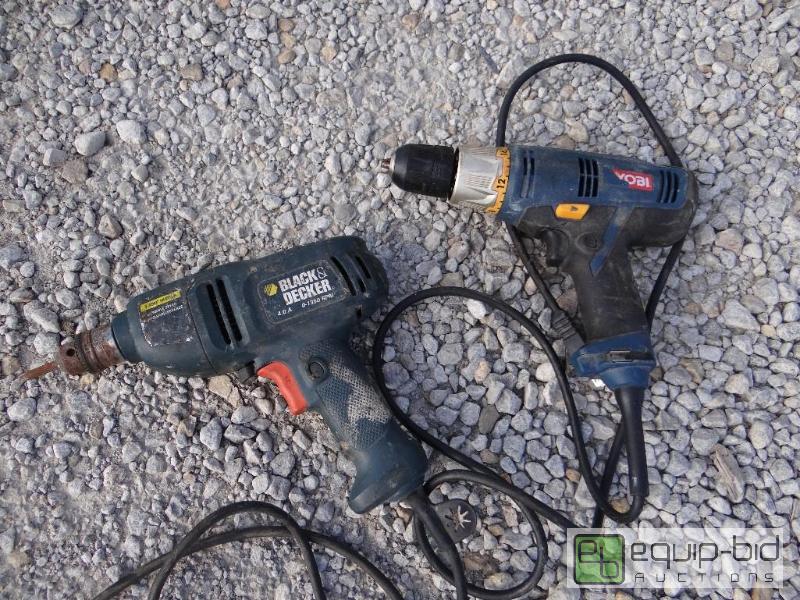 lot 47 image: Black & Decker Drill w Ryobi Electric Drill