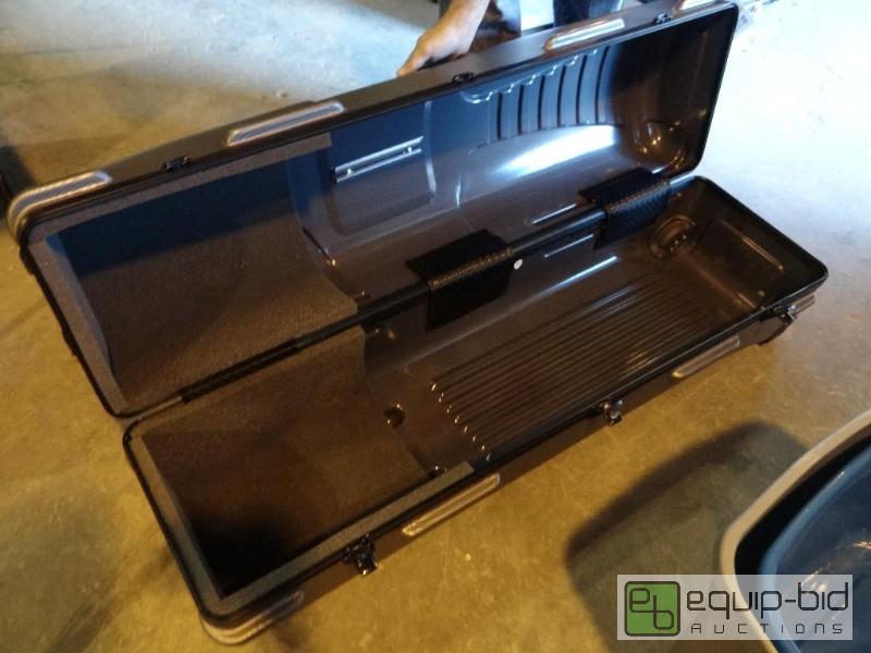 lot 15 image: Golf Caddy Hard Shell