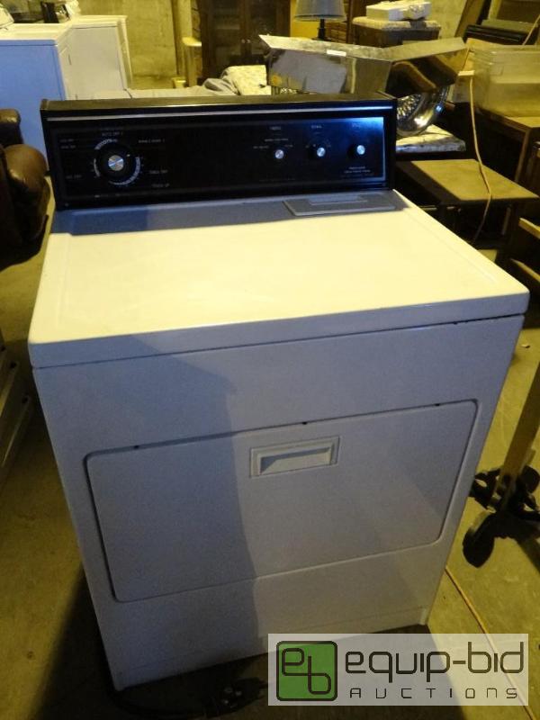 lot 17 image: Kenmore Ultra Fabric Care Wash Machine