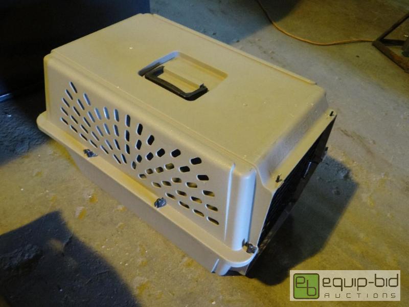 lot 580 image: Small Size Pet Taxi