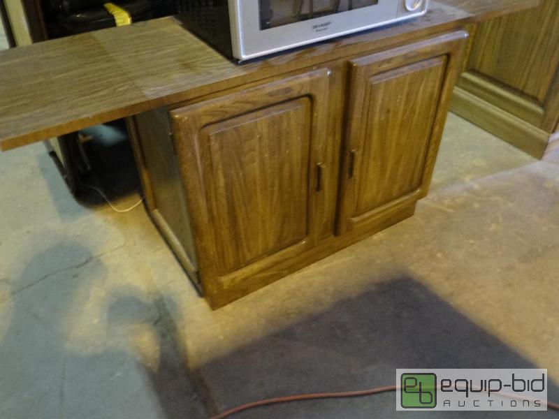 lot 583 image: Fold down side table