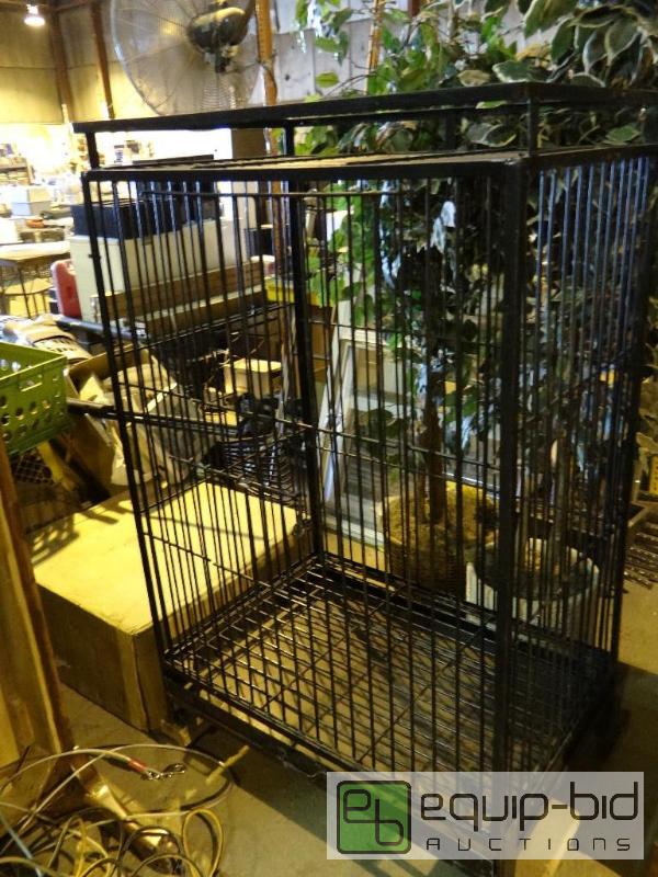 lot 598 image: heavy duty bird cage