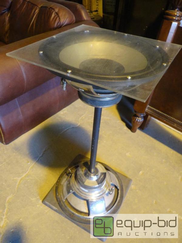 lot 622 image: Hand Made Audio Decorative Table