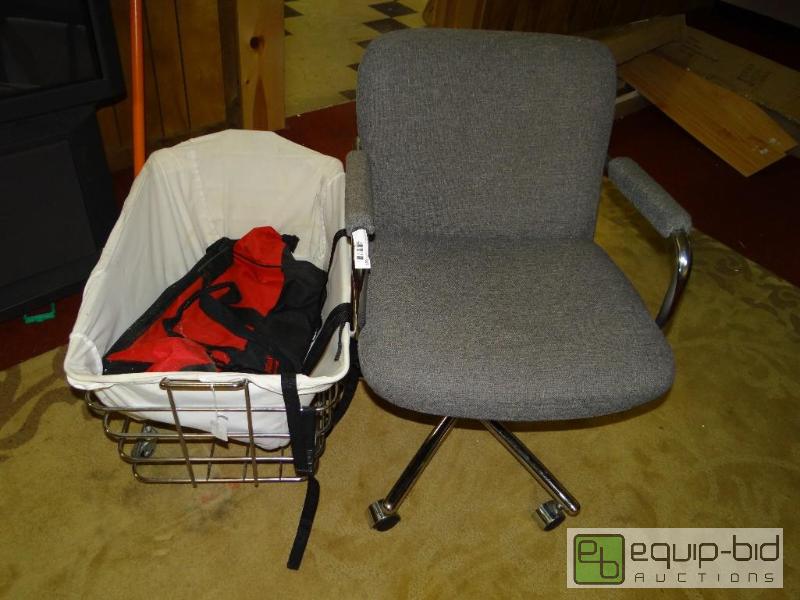 lot 387 image: Office chair and rolling laundry cart....