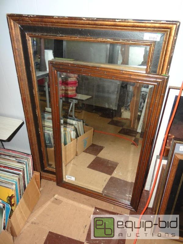 lot 432 image: Lot of 2 mirrors....