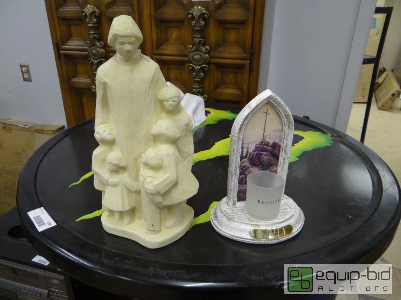 lot 461 image: Lot of 2 religous&nbspfigurines. 1 is Thomas...